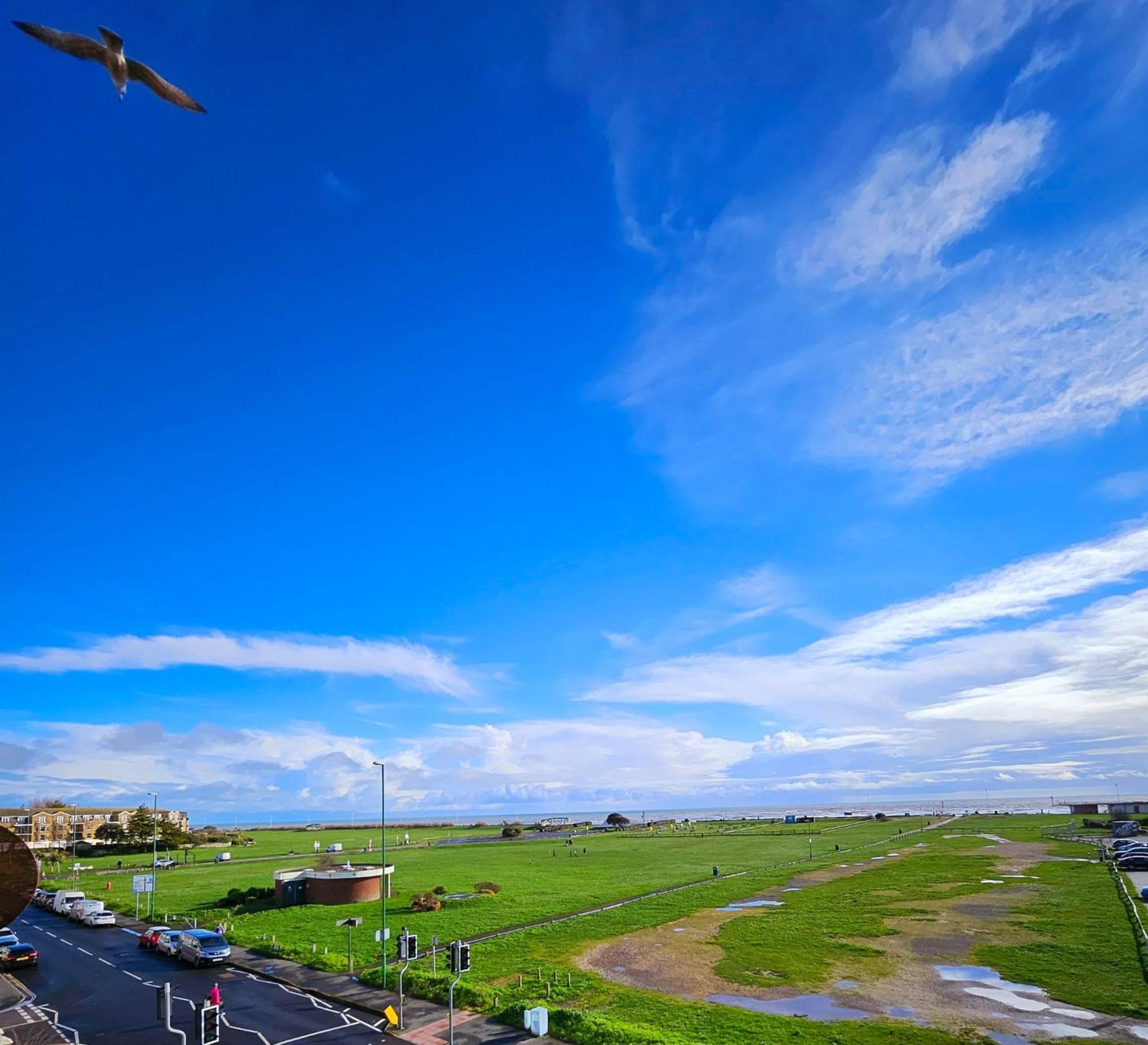 Seaview 2 Bedroom Apartment Littlehampton Extérieur photo