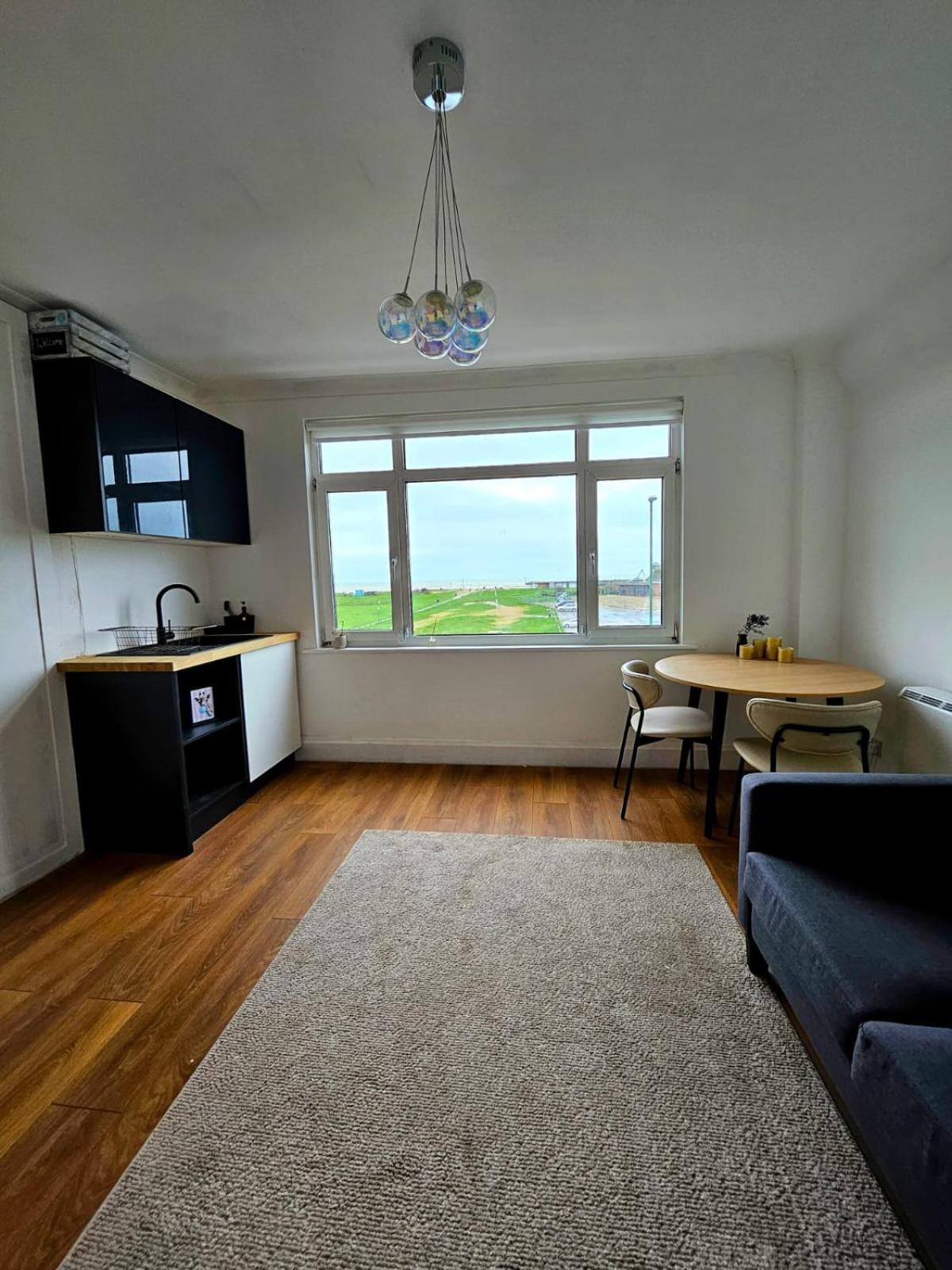 Seaview 2 Bedroom Apartment Littlehampton Extérieur photo